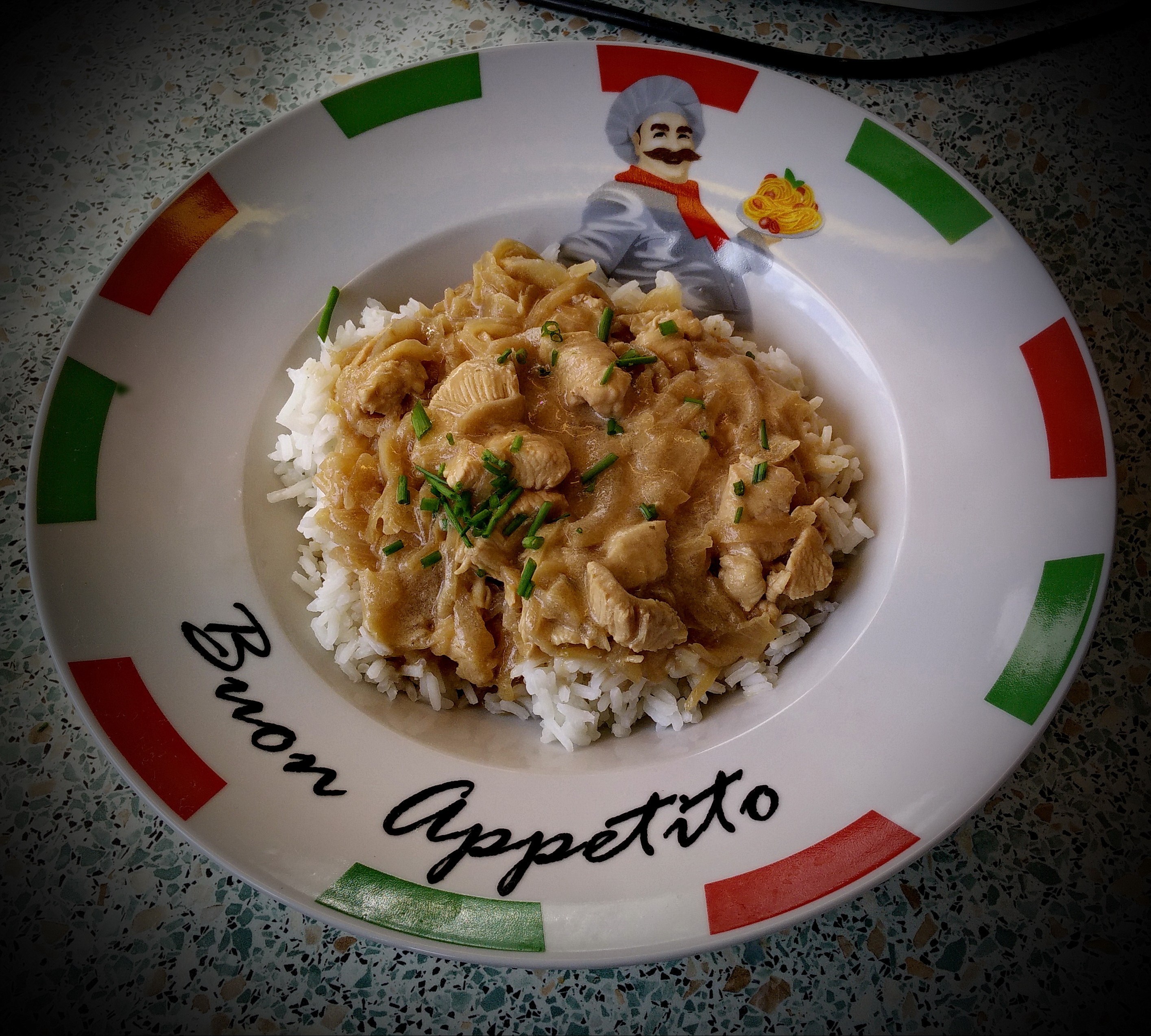 Kíphachee met crème fraîche